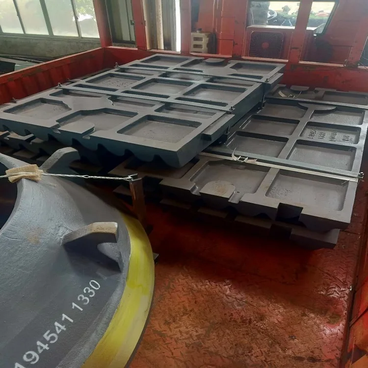 Casting jaw wear parts high manganese steel