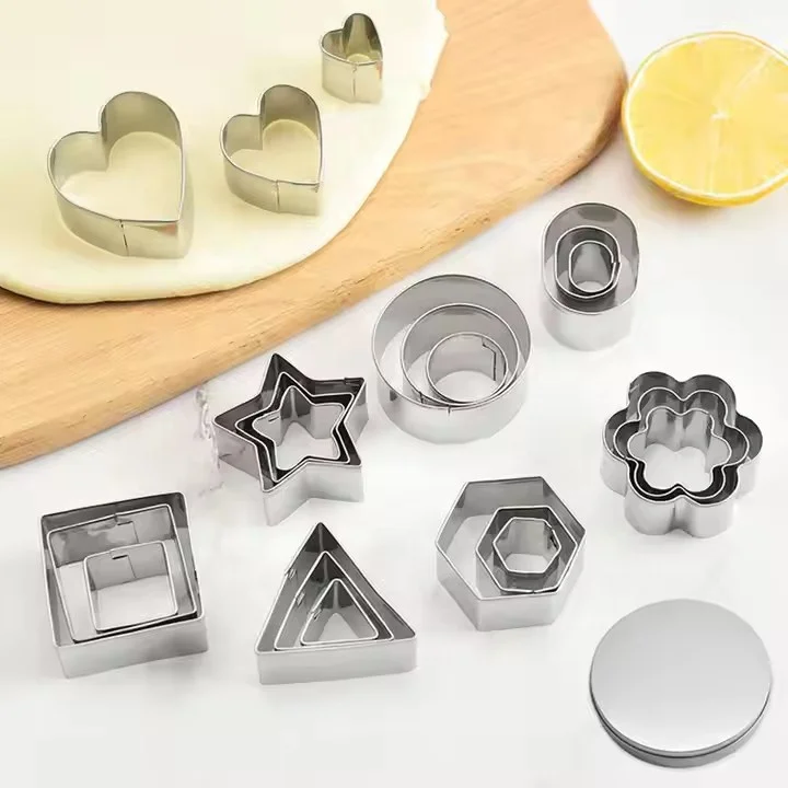 YY Mini Flower Stainless Steel Cookie Cutter Set 12 Biscuit Molds for Kids DIY Baking Cake Tools dessert tools baking supplies
