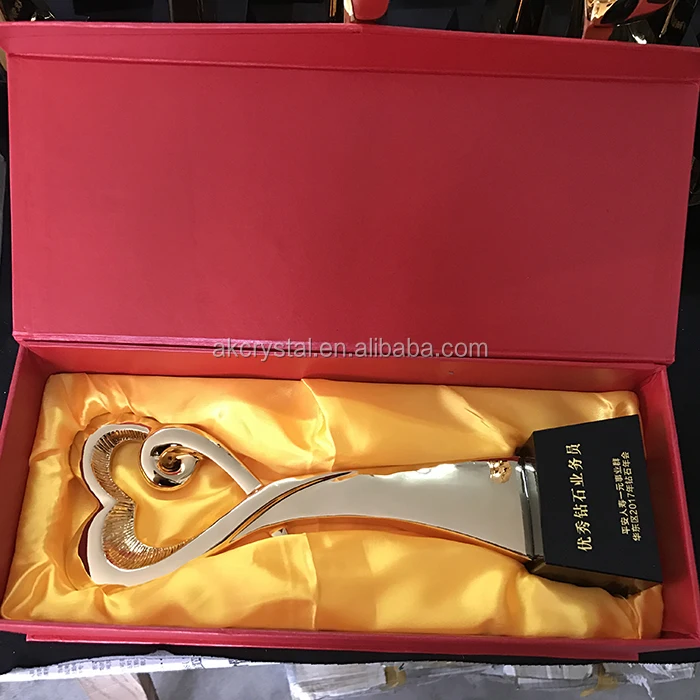 Europe Regional Feature Awards Trophies Charity Gold  Heart Shaped Trophies Gold Oscar Trophy