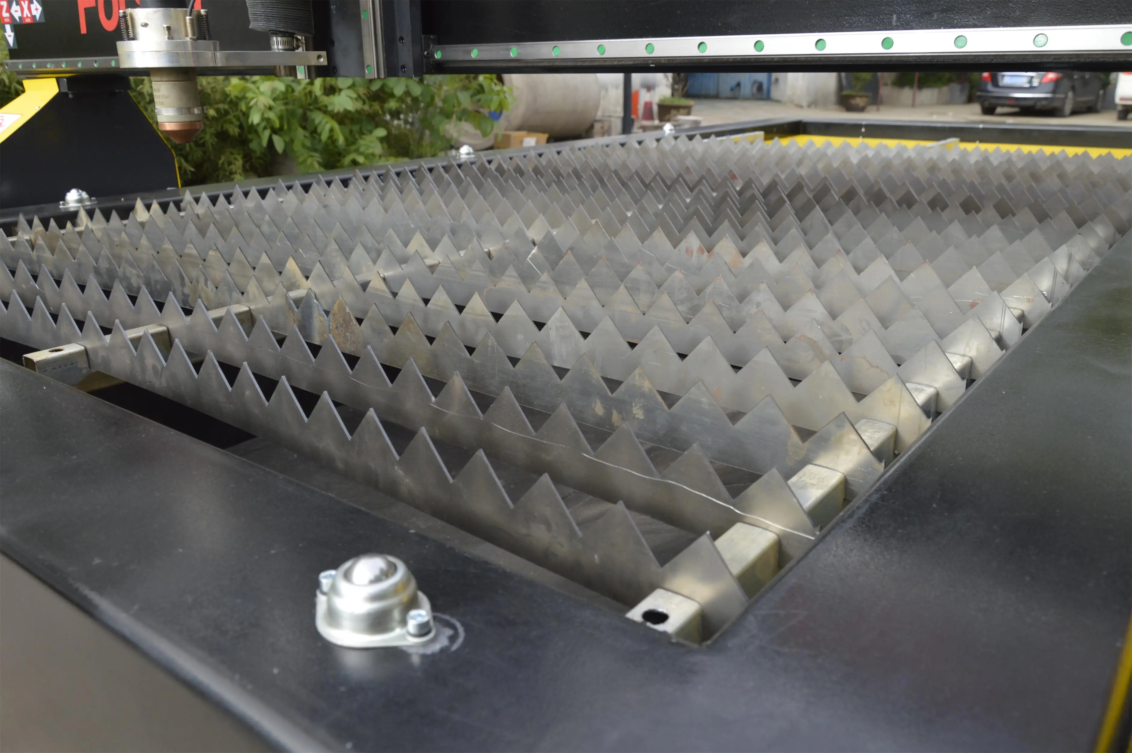 チューブプラズマカッターCNCプラズマパイプおよびチューブ切断機