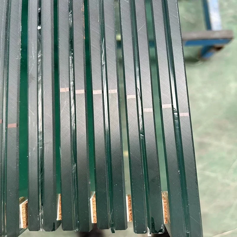China Clear & Tinted Tempered Laminated Glass 6 0.76 6mm 88.2 88.4 For Balustrade Balcony Railing