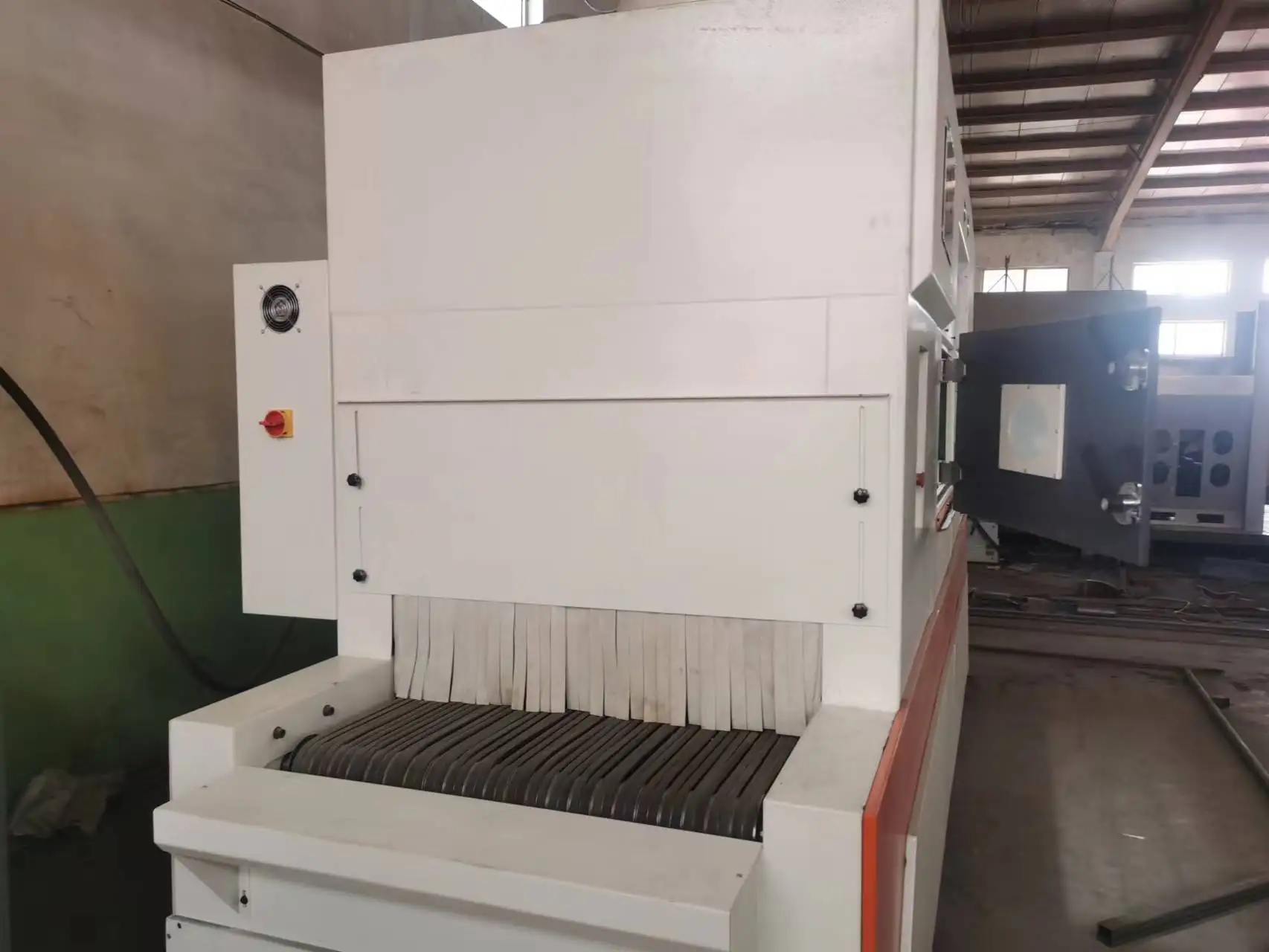 Sand Blasting Machine Automatic Sand Blasting Cabinet