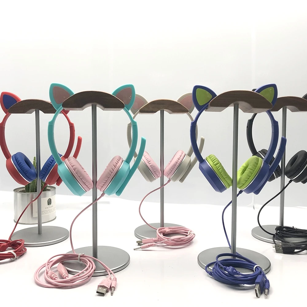 New cat ear design with microphone wired headset AKZ-020 computer mobile phone universal gaming headset with RGB light