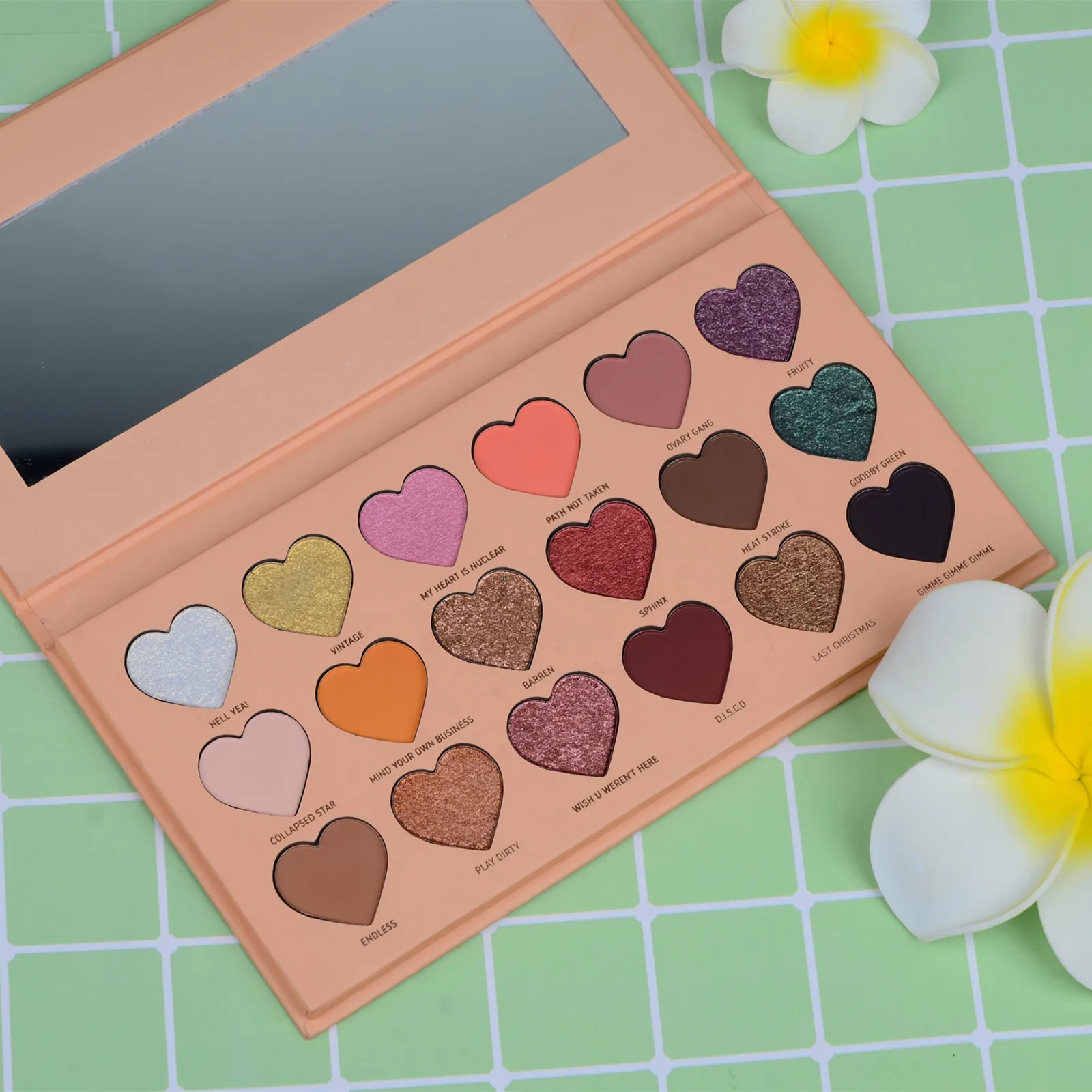 Makeup custom your own brand eyeshadow manufacturer custom heart shape eyeshadow palette
