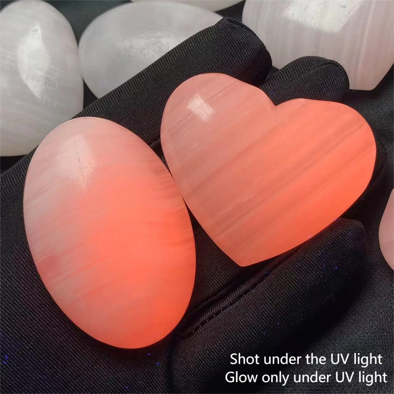High Quality Standard UV Fluorescence Natural Pink Calcite Polished Crystal Heart Palm Stone Home Decor Gift
