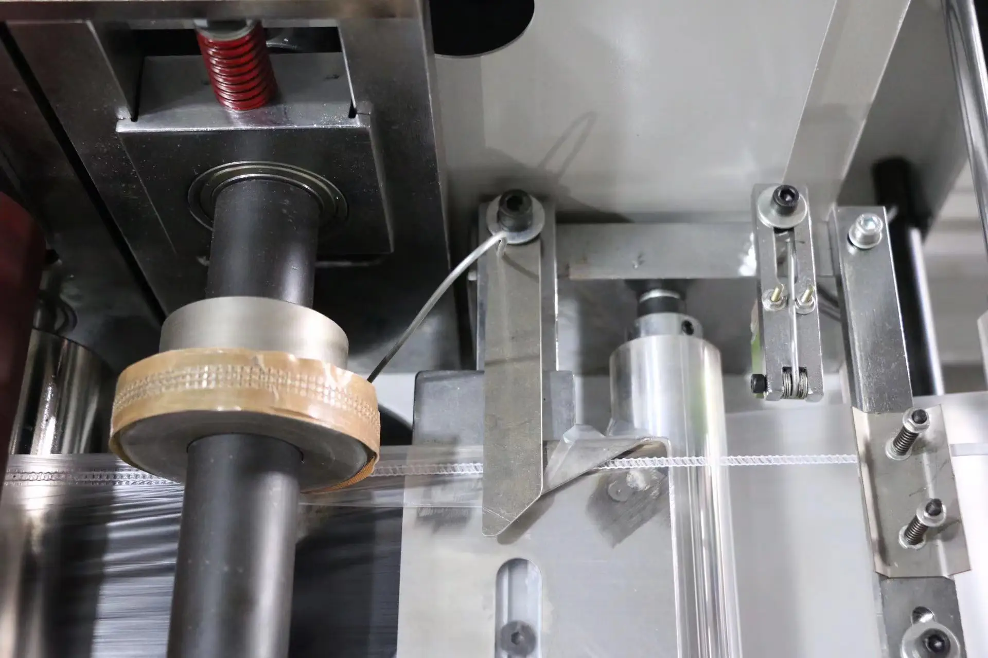 Fully Automatic Disposable Medical Doctor Caps Making Machine