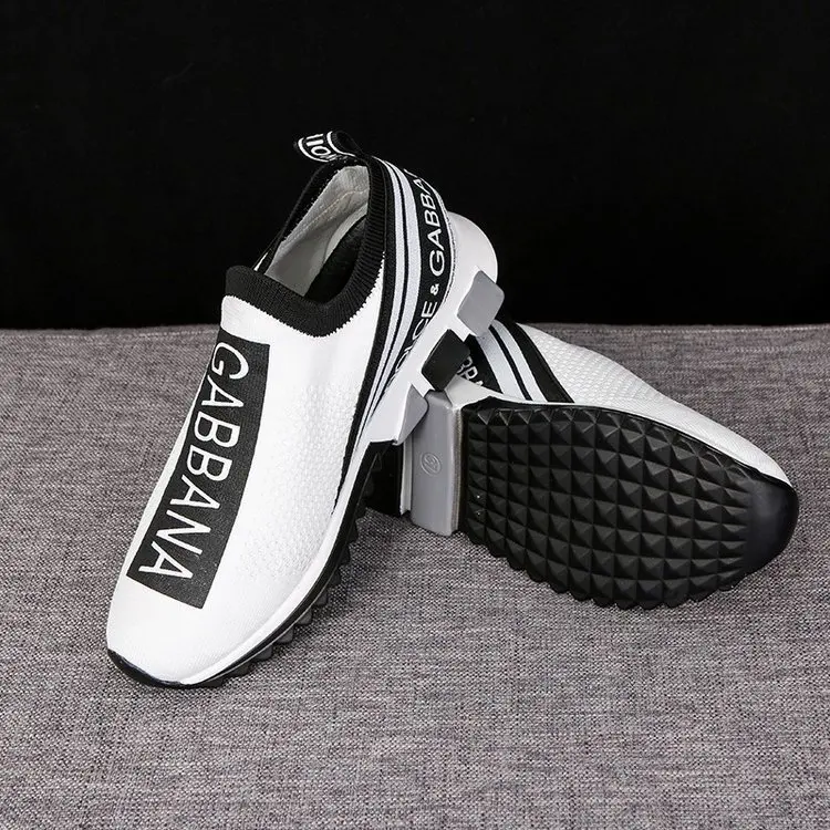 
New style air - permeable round - head sports shoes for women flat Korean version 