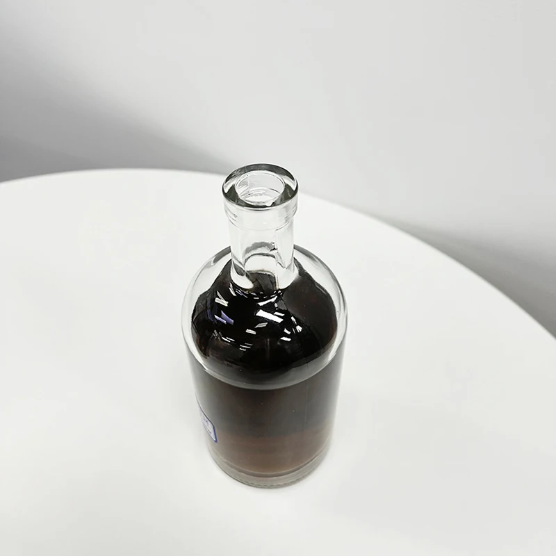 Customized Wholesale 500ml Round Flat Empty Fruit Wine Bottle Gin Rum Whisky Vodka Tequila Spirits Glass Bottles