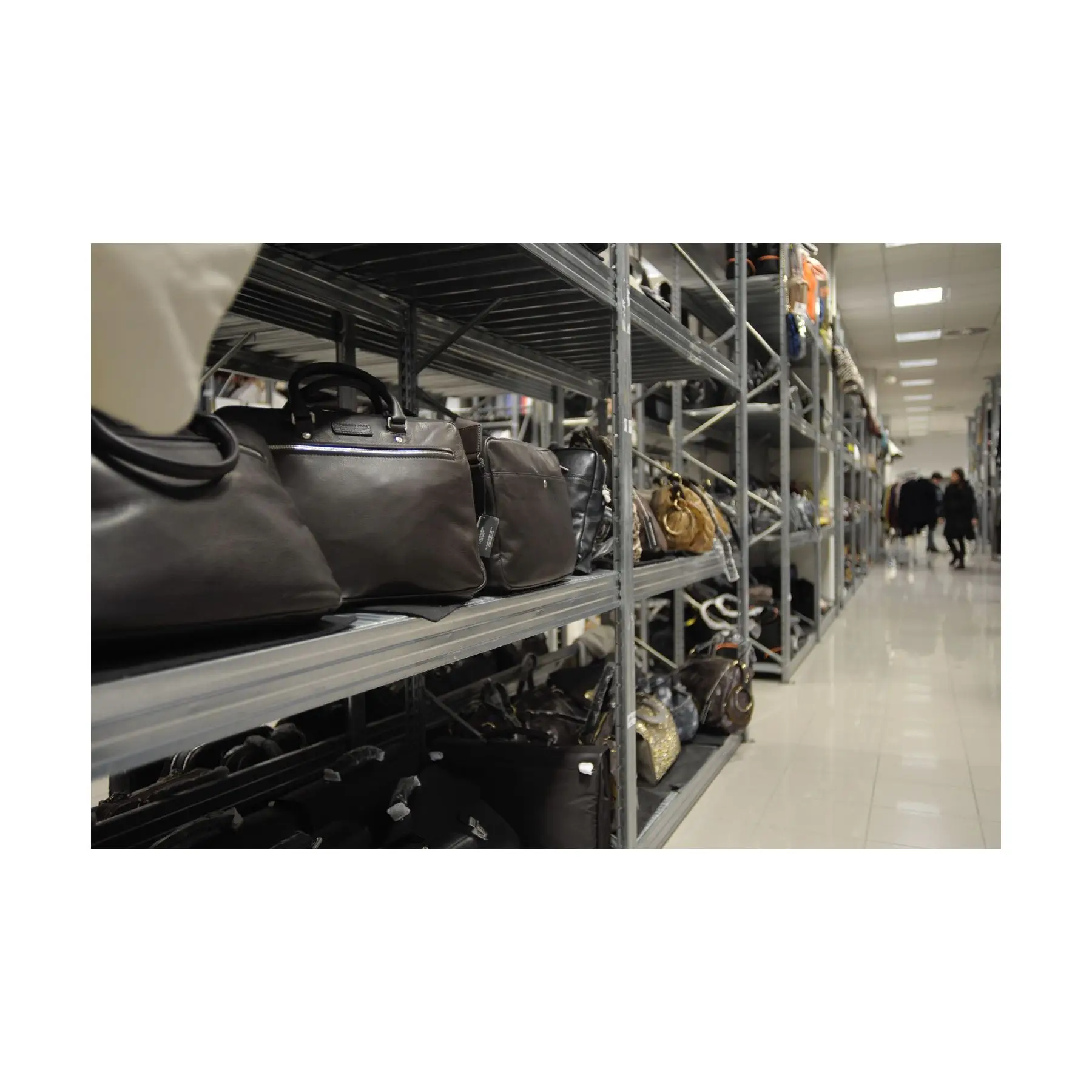 Top-Rated ALEXANDER MCQUEEN Women Handbag - Avant-Garde Design with Skull Motif - Flaunt Your Distinctive Vision