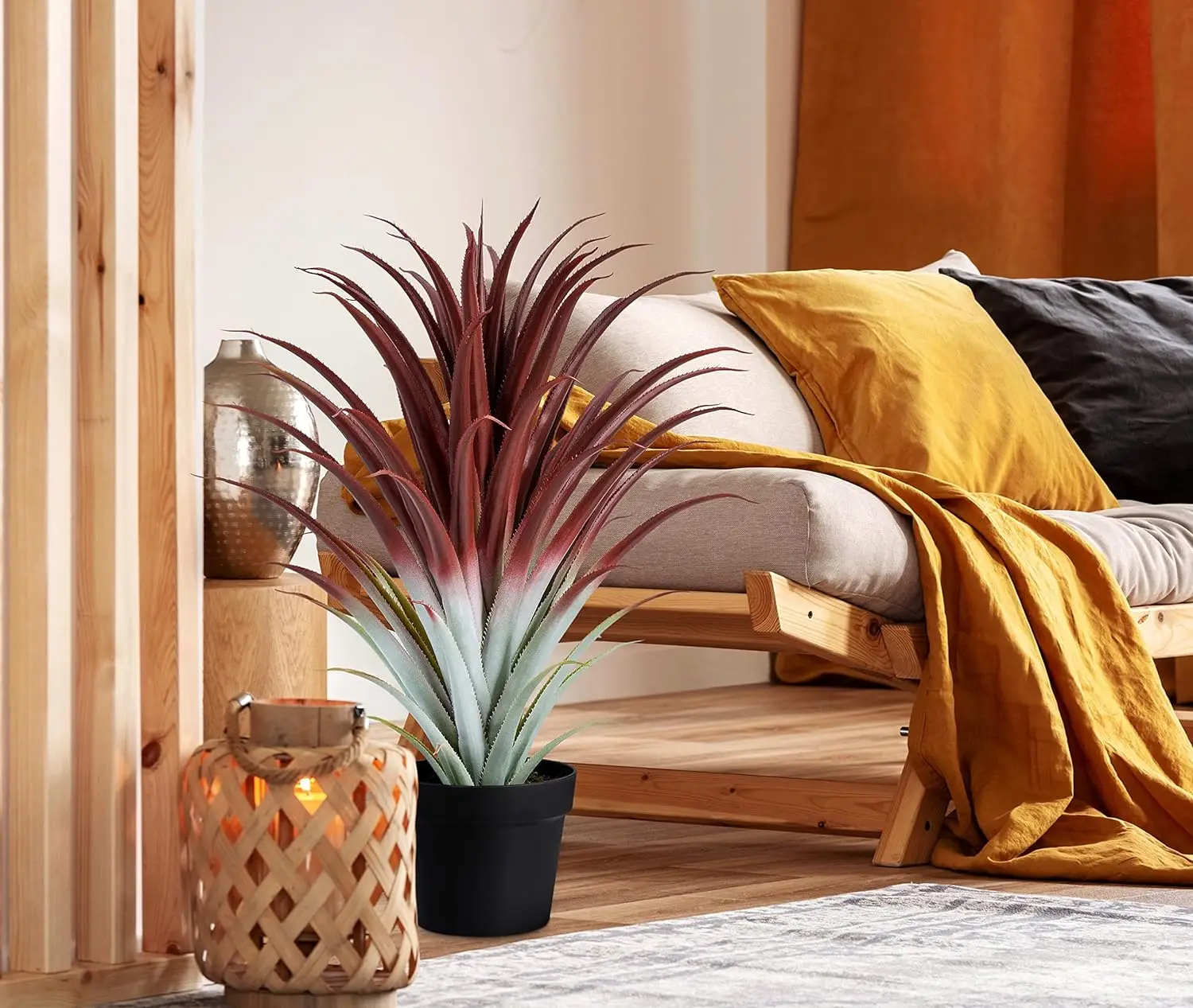 Factory Cheap Price 66CM 26 Inches Tall 61 Leaves Realistic Big Red Artificial Aloe Vera Plant Faux Agave With Matte Black Pot