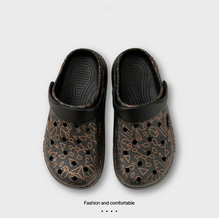 Clogs shoes for men outside wear home thick bottom non-slip couple beach hole shoes male high quality