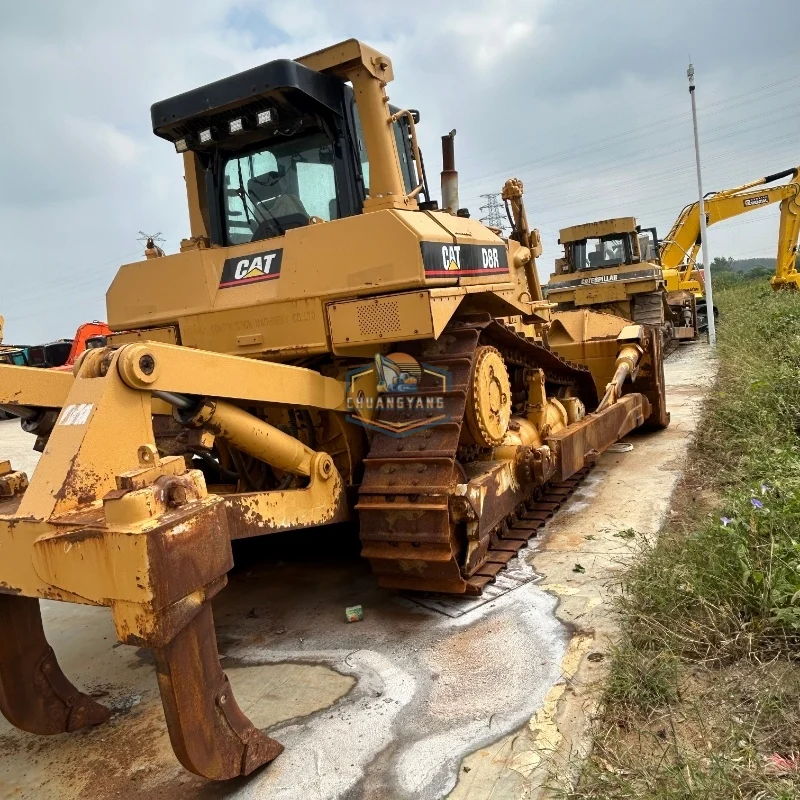 Second-Hand Caterpillar D8R Bulldozer Crawler with Efficient Components Cost-Effective Used Heavy Equipment