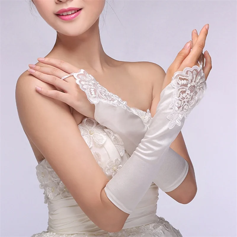  2021 China Factory Direct Supply Fingerless Lace Appliqued Bridal