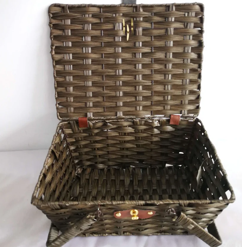 Gemmaart Wicker Picnic Basket with Wooden Lids Large Picknick Hamper with Handle for Camping Valentine Day Birthday Brown