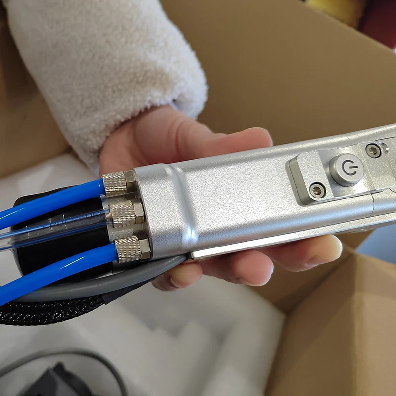 INWELT Hot Handheld 1500W Water Cooling Wobble Fiber Laser Welding Gun Torch