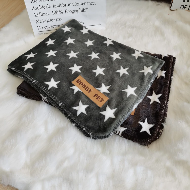 Bobbypet hot sale pet dog blanket warming dog throws printing flannel cat dog sleeping blanket washable