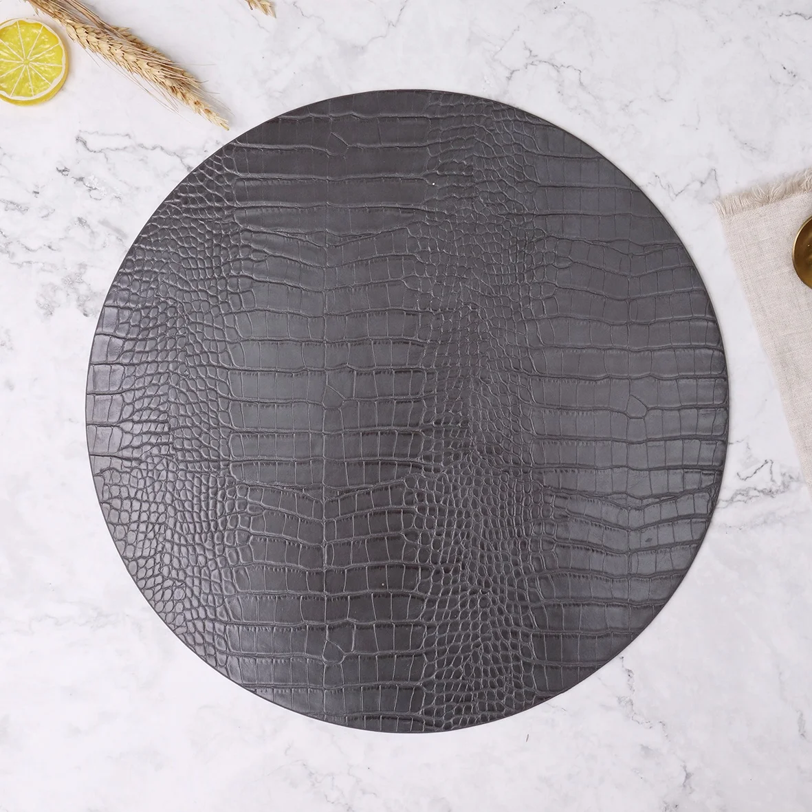 2023 Eco-friendly factory new Faux leather placemat for table decoration