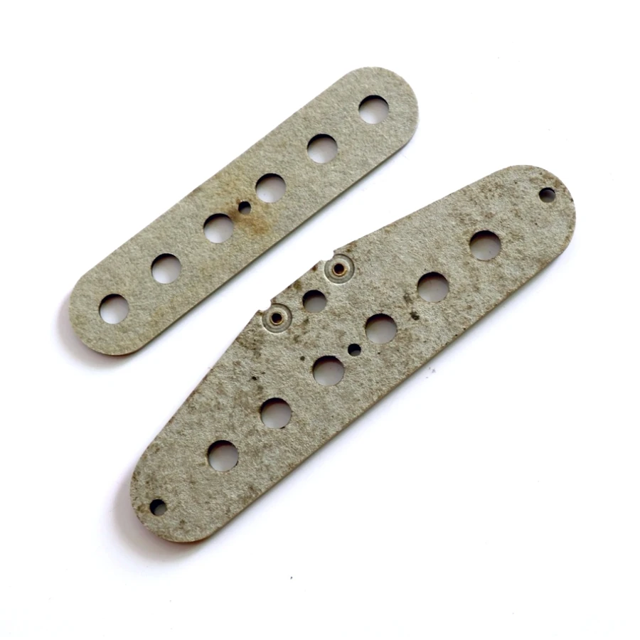 Strat pickup fiber plate