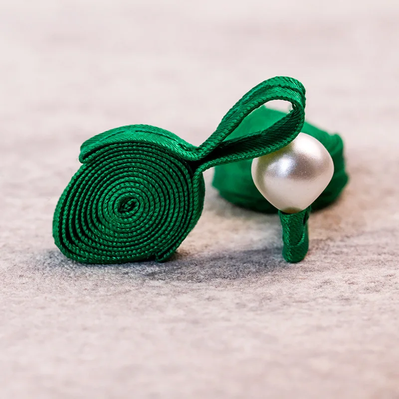 Hand button cheongsam eight satin pearl heart Chinese decorative buttons Tang costume ethnic clothing accessories