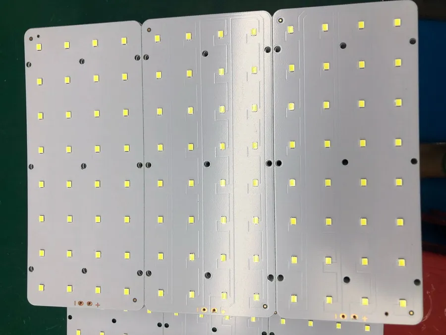 Professional Custom Aluminum LED PCB Board, AC220V 10W 20W 30W LED light PCBA Circuit Board Manufacturer