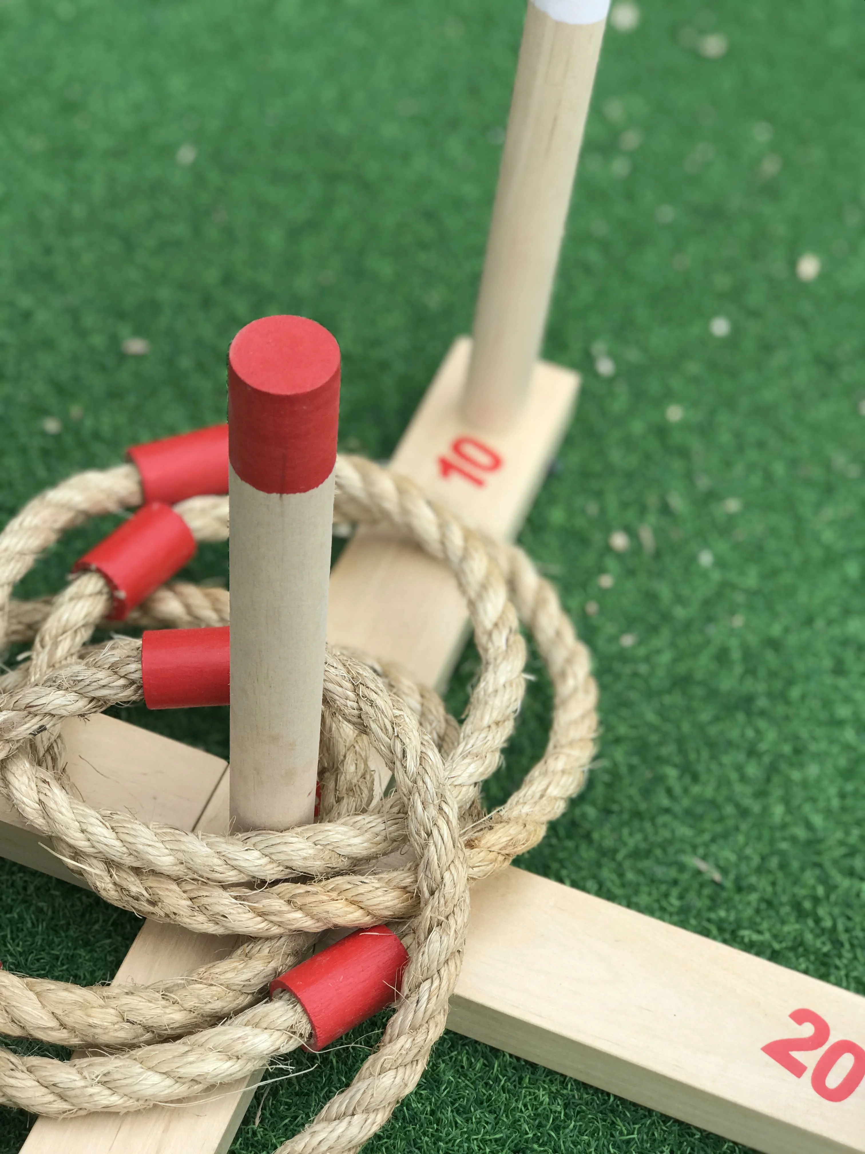 Throwing sport Yard Game Ring Toss outdoor Wooden lawn fane Giant Connect Four 4 Game Set Four in a Row Set  toss game