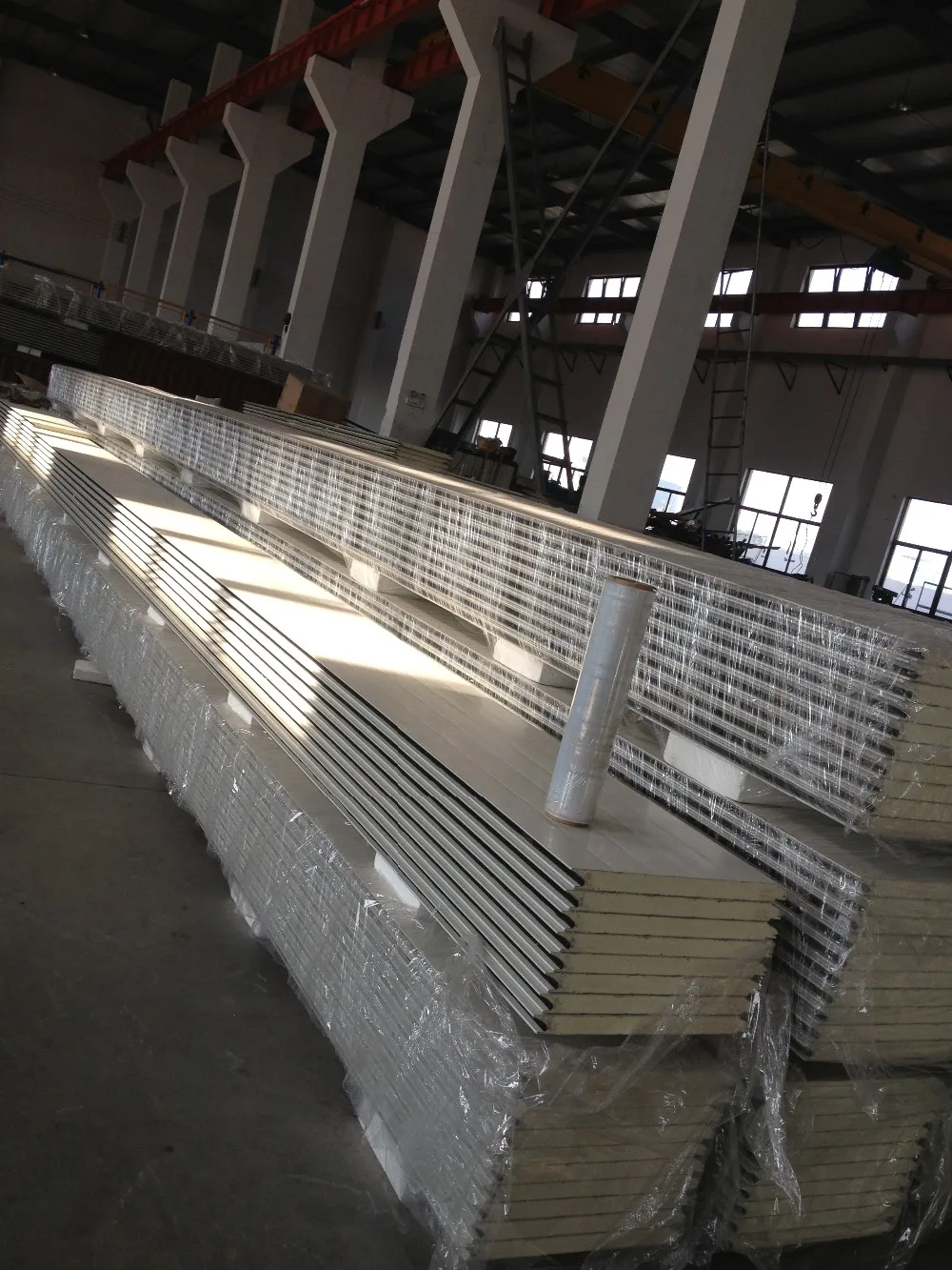 Electric industrial sectional lifting door vertical high lift automatic sliding up door