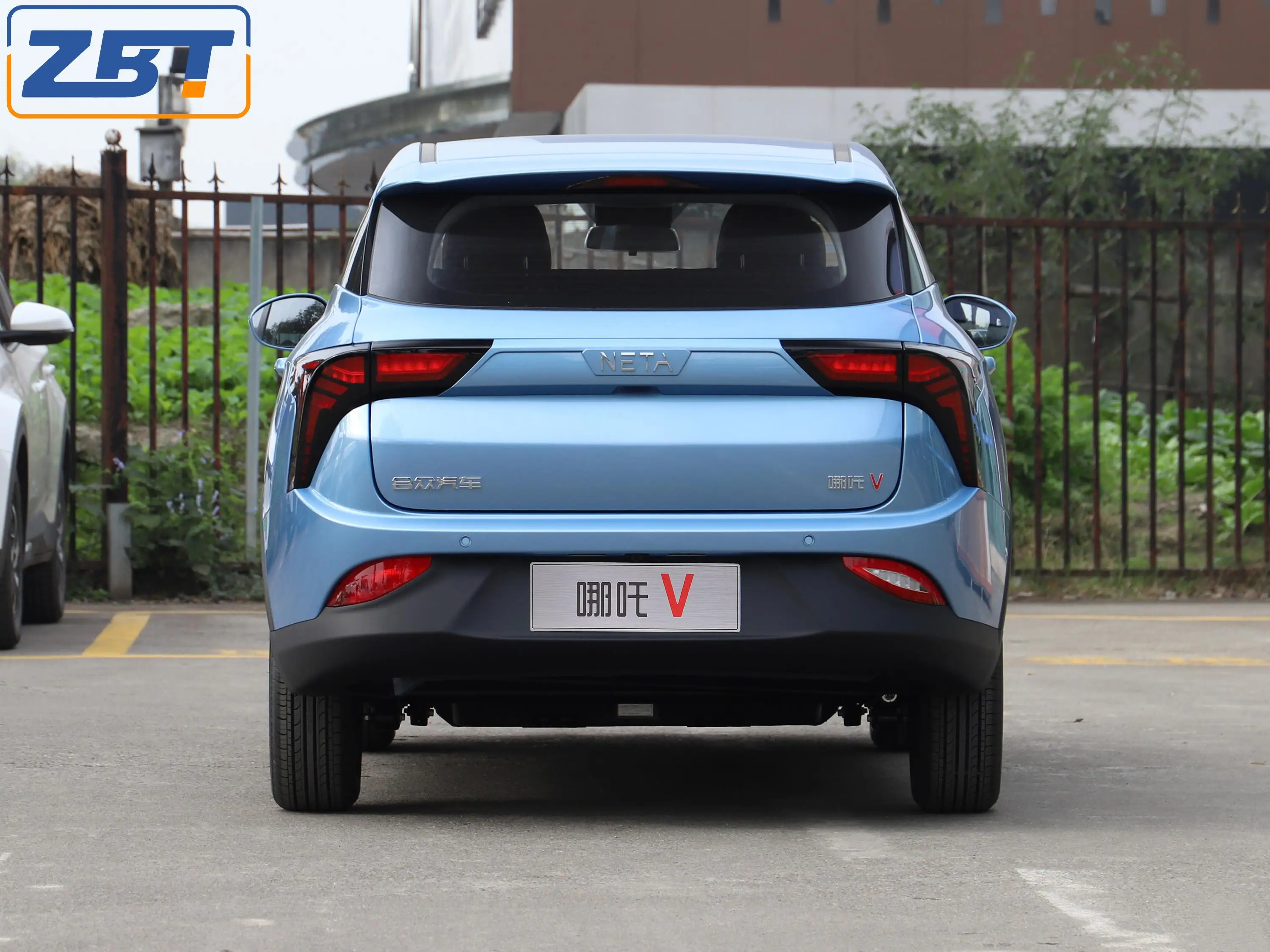 Green new energy vehicle neta v pro 301km long range ride on car electric car SUV with coc ce certification