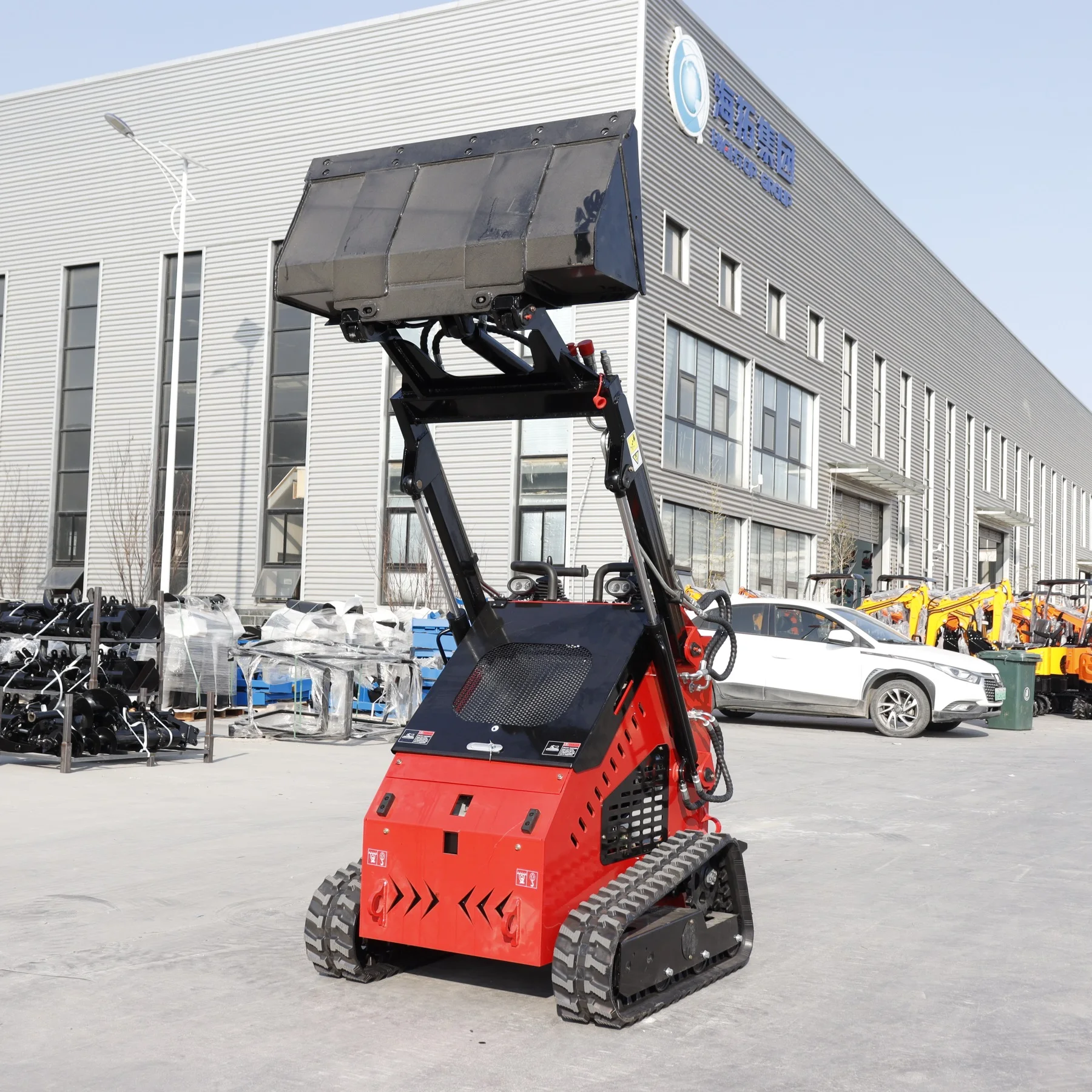 small skid loader Multi-functional hydraulic steer loader crawler skid steer loader with a bucket