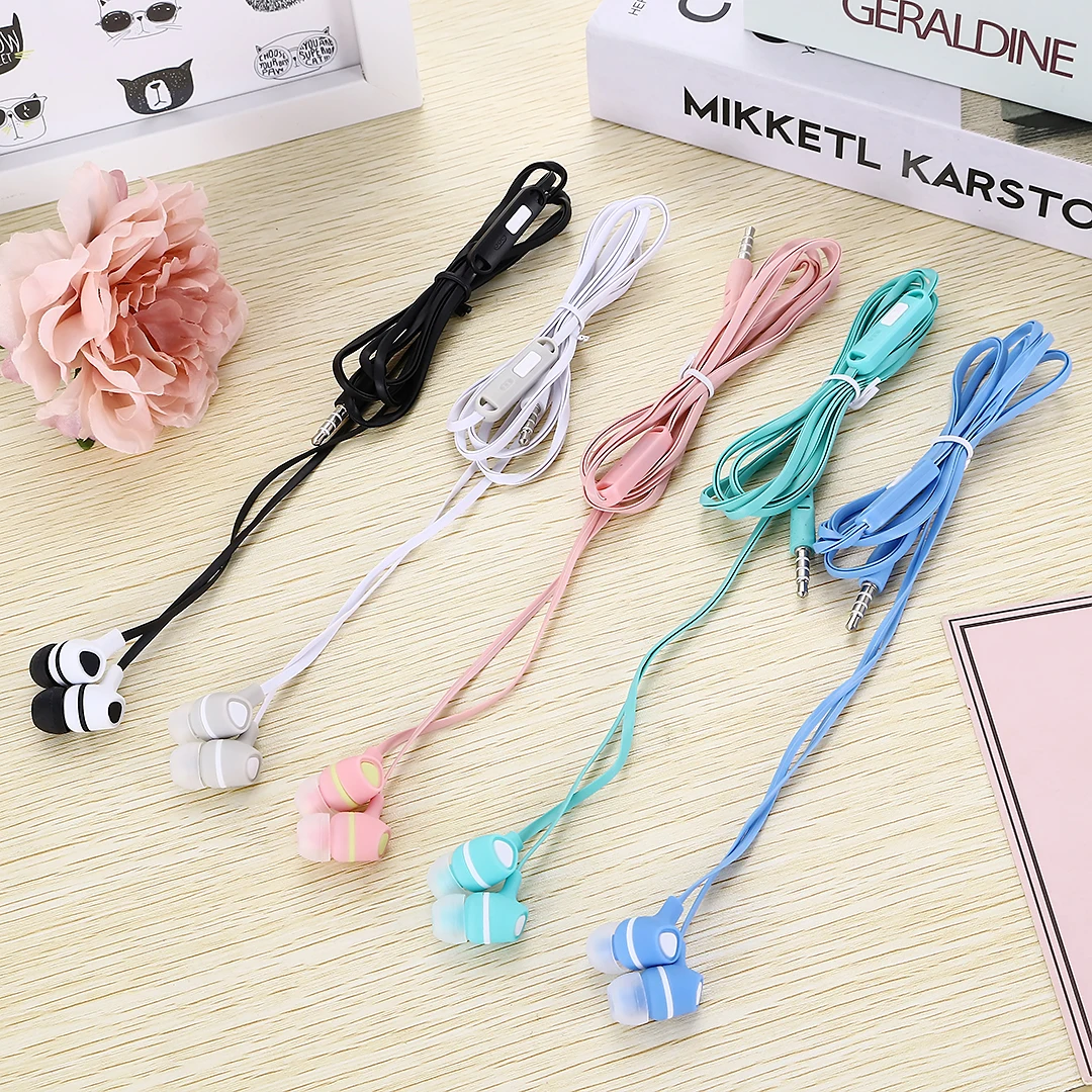 Wholesale Best Price In-Ear Mini Headphones 3.5mm Wired Stereo Original Color Earphone With Mic