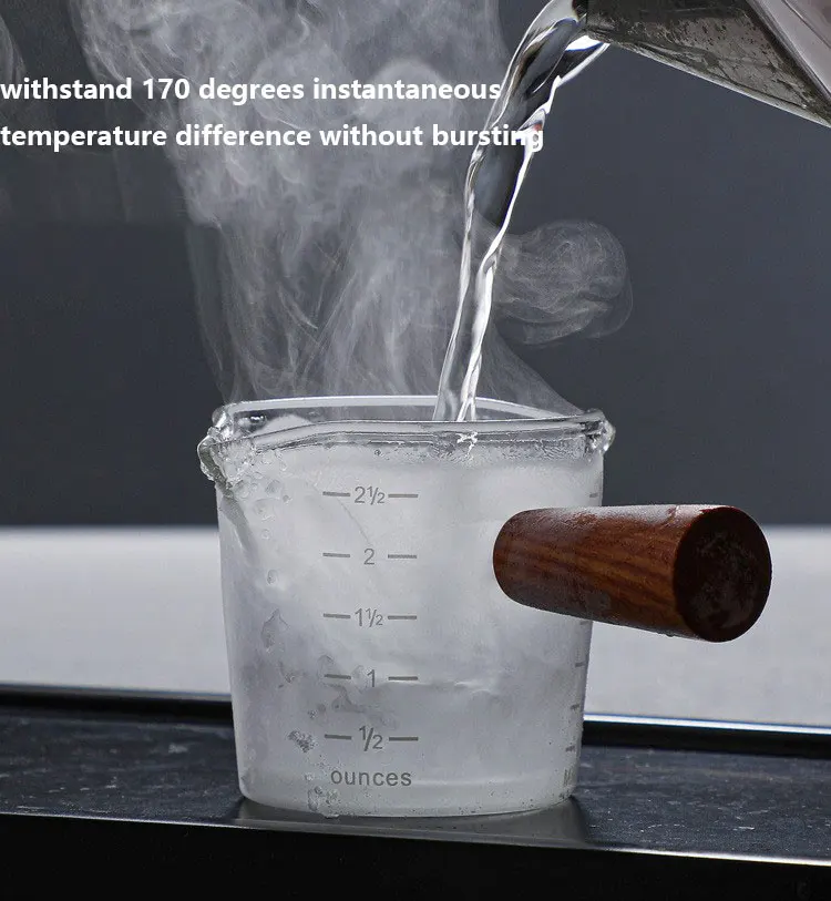 Factory direct Kitchen Accessories Glass measuring cup 75ml 100ml double spout coffee milk measuring cup with wooden handle