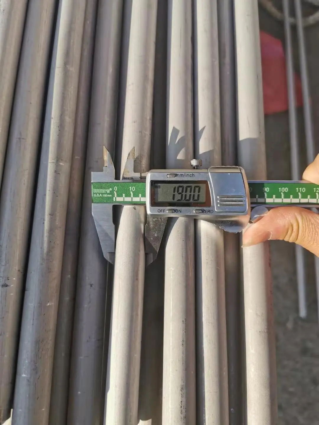 AMS 5557 321 stainless steel seamless welded pipe tube