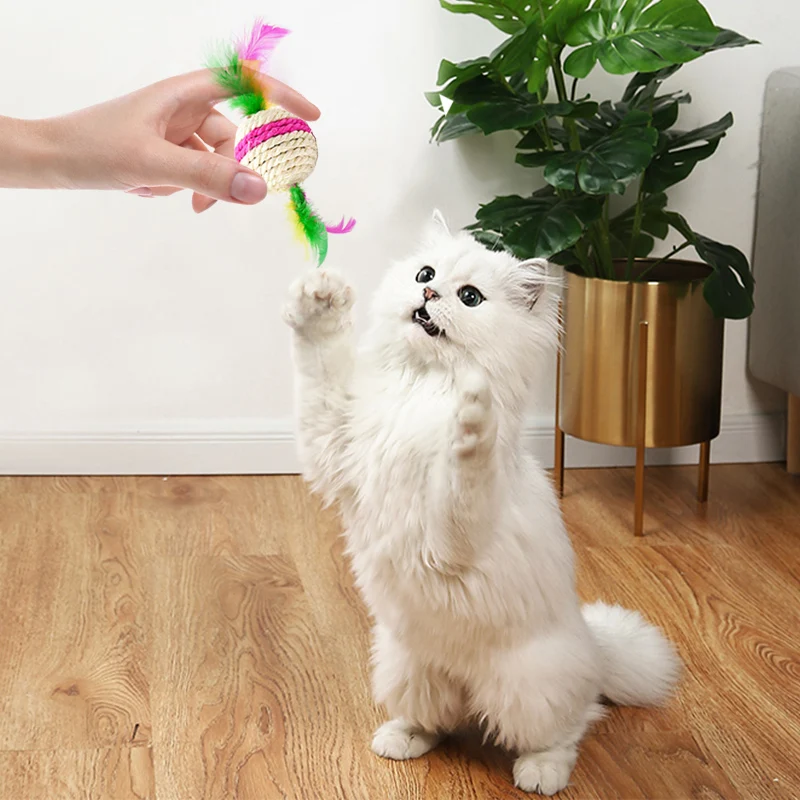 Wholesale Colorful Interactive Cat Toy Scratching Sisal Cat Ball Toy Natural Cat Scratcher Toy With Feather