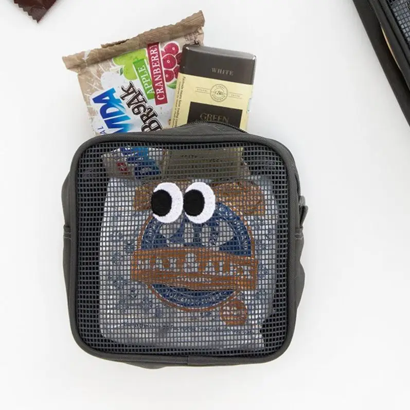 SUPERCUTE Cosmetic case Makeup Bag Small Cosmetic Bag Gift Funny cartoon Eyes Print Wholesale Custom Polyester Waterproof