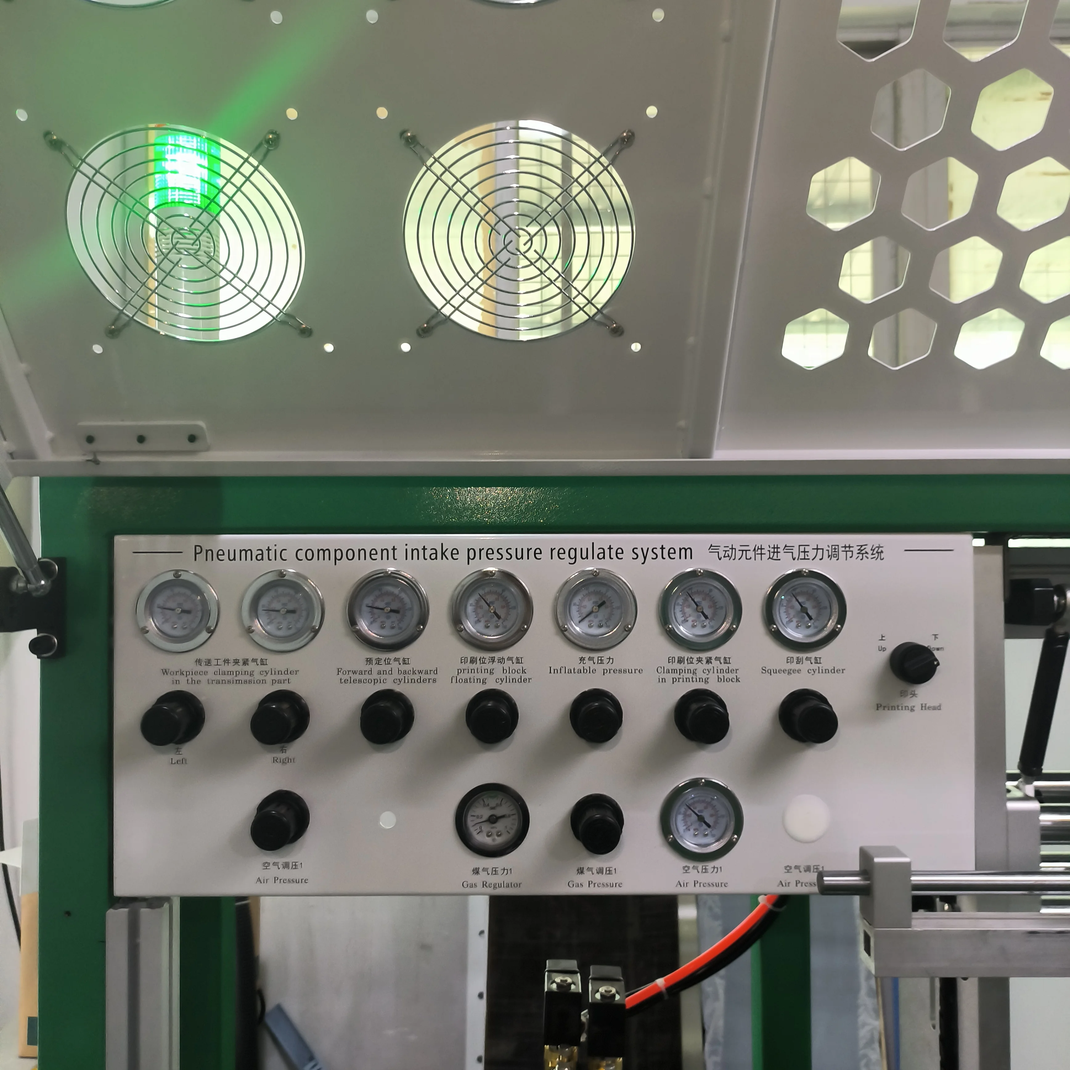 pneumatic cylindrical bottle screen printing machine Automatic loading flame surface treatment mug uv printing machine