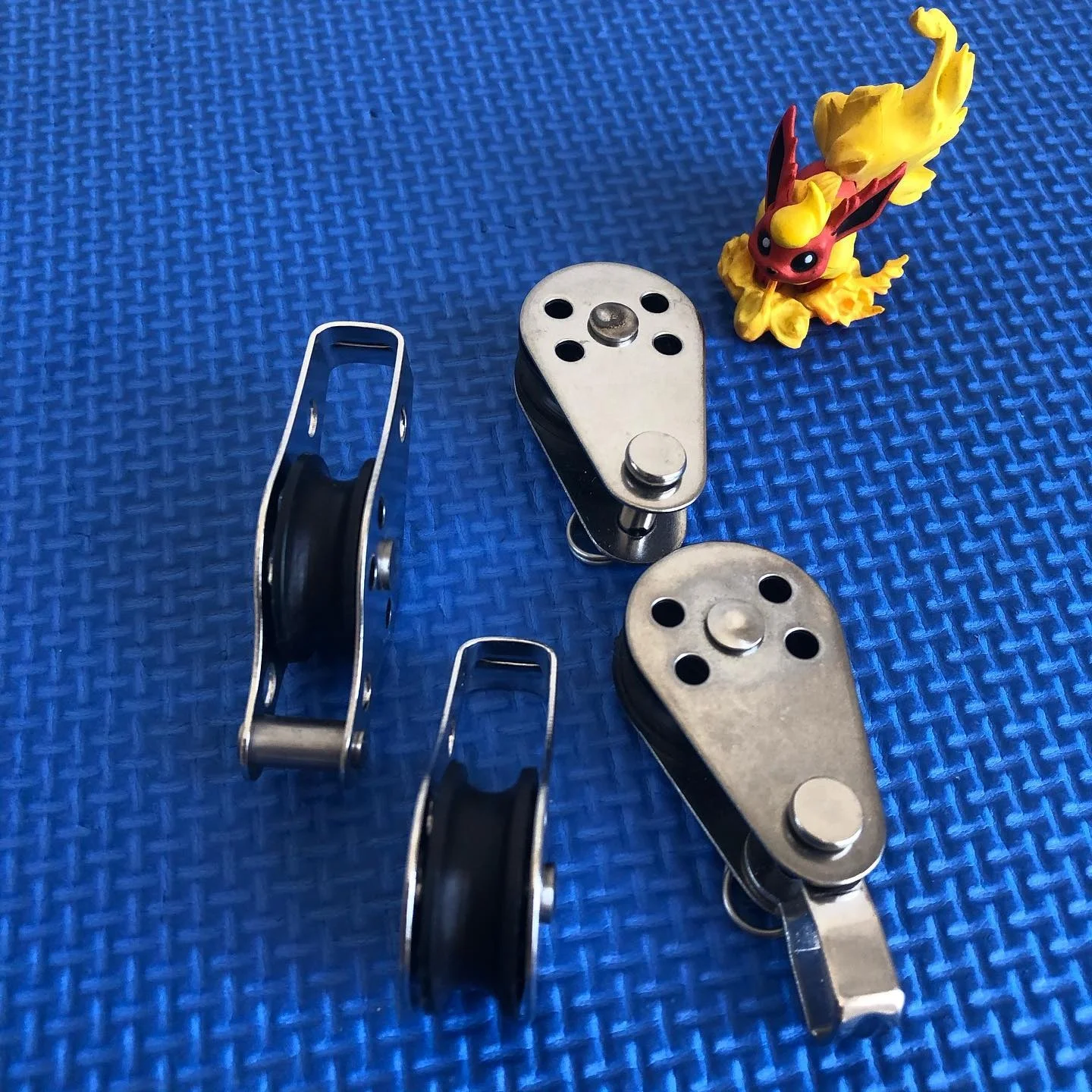 25mm Stainless Steel Nylon Sheave Pulley Blocks W Removable Pin & Bracket for Marine Kayak Canoe Boat Anchor Trolley System