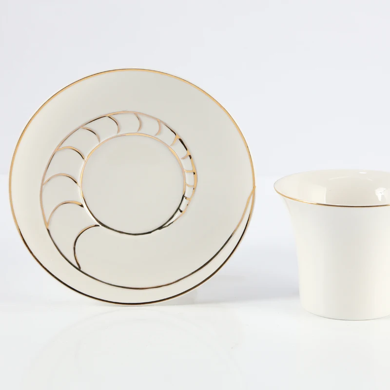 TP10 Sea Snail Design Ceramic Teapot Cup and Saucer with Gold Rim