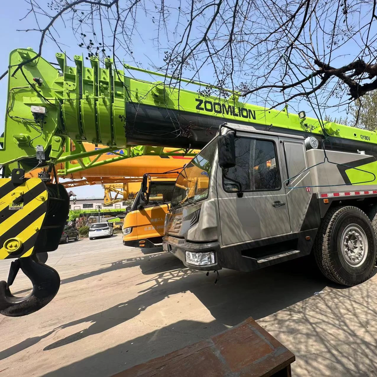 Автокран Zoomlion ZTC80 tons вездеходный мобильный кран главный рычаг