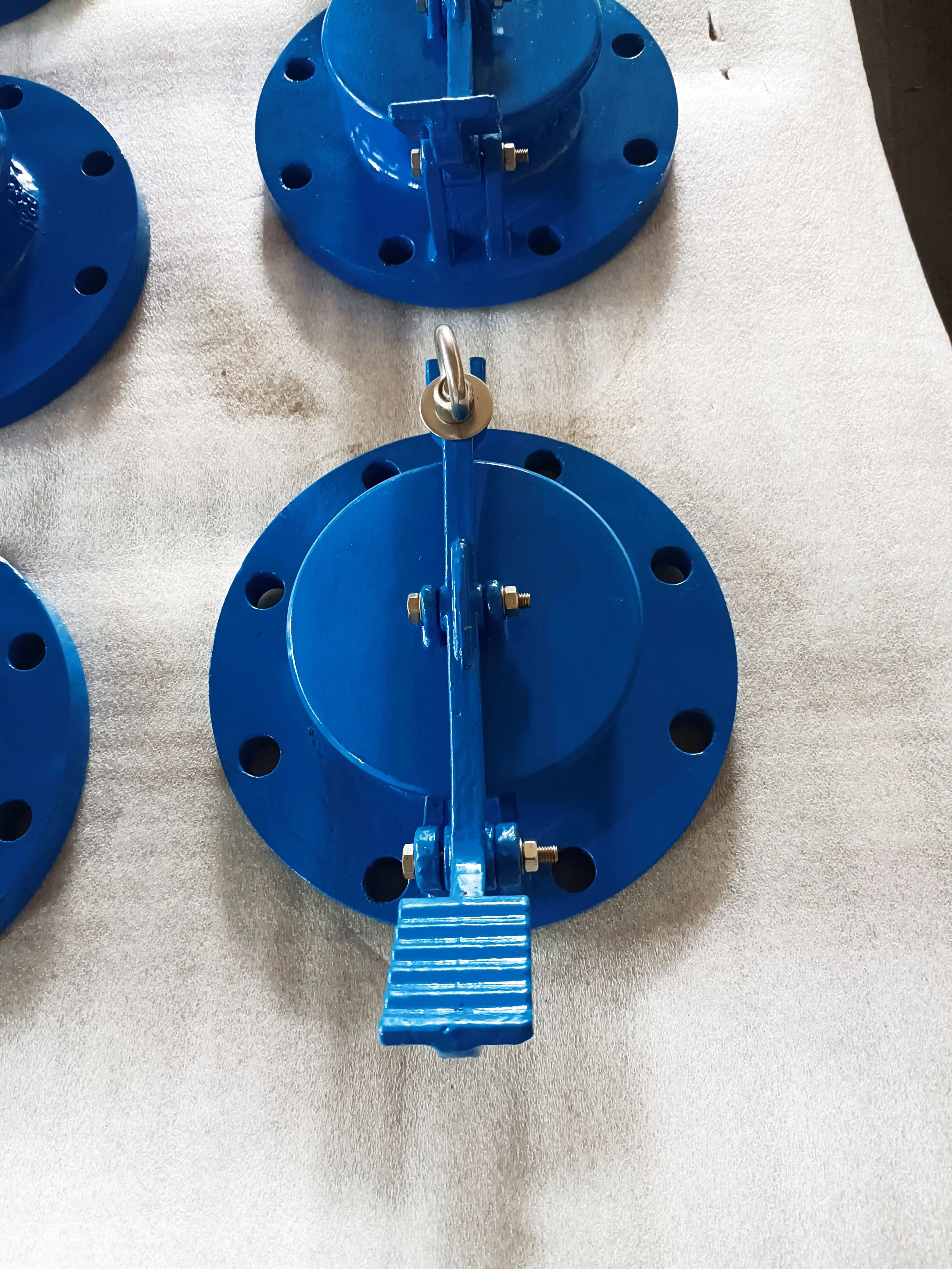 OEM AL WCB SS304 SS316 Tank Accessories Gauge Hatch With Lock For Storage Tanks