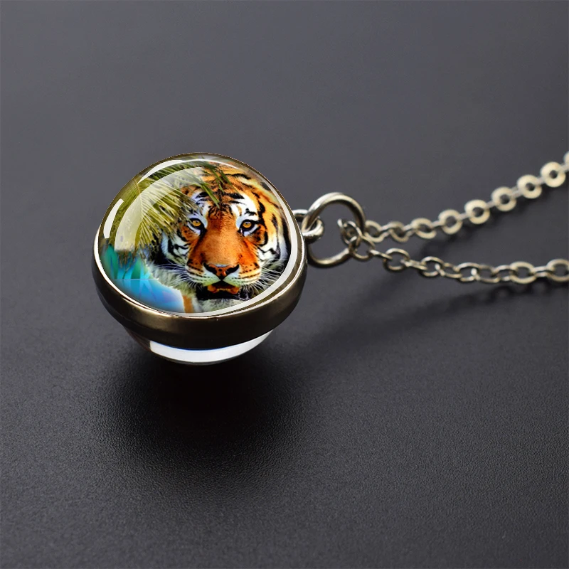 Animal Pendant Silvery 20MM Glass Ball Jewelry  Men Women Clavicular hain Lion Tiger Pendant Necklace