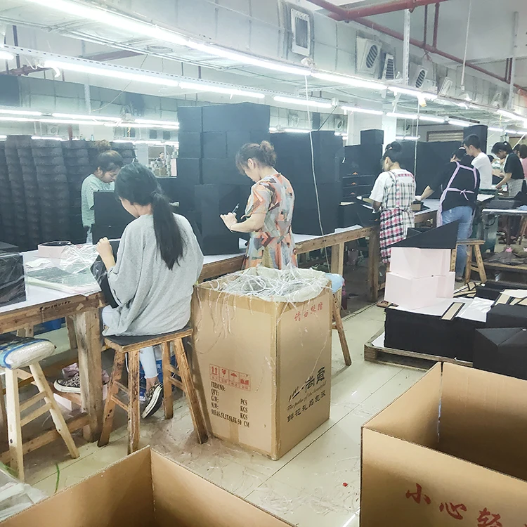 Wholesale bouquet velvet roses heart-shaped flower box set velvet heart flower box