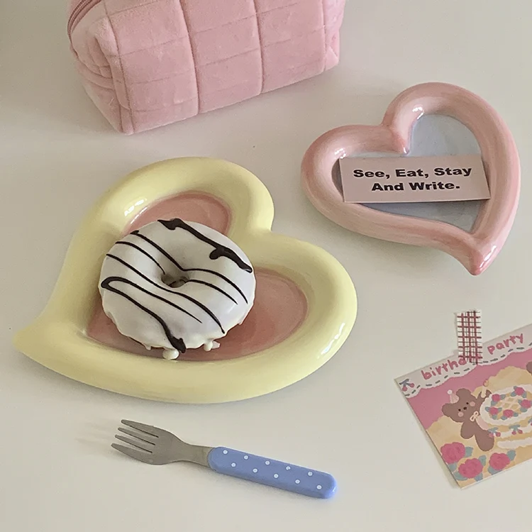 K&B Cute Under-glaze Ceramic Dishes Plates Color Hand-painted Irregular Dessert Snack Bread Breakfast Plate