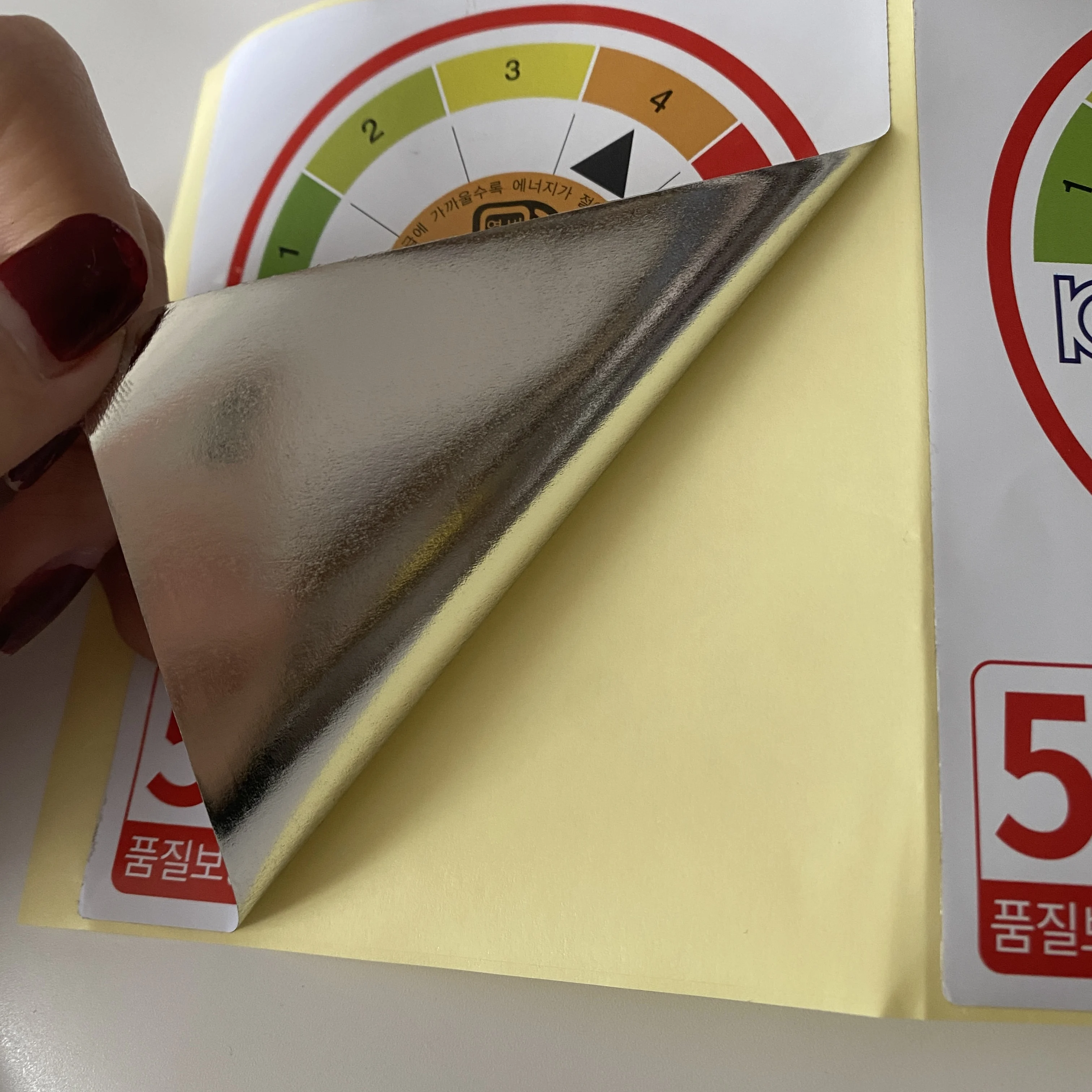 Waterproof Sticker Tire Labels Custom High Temperature Vulcanize Sealing Round Roll Pvc Blank Paper Luxury Vulcanization Label