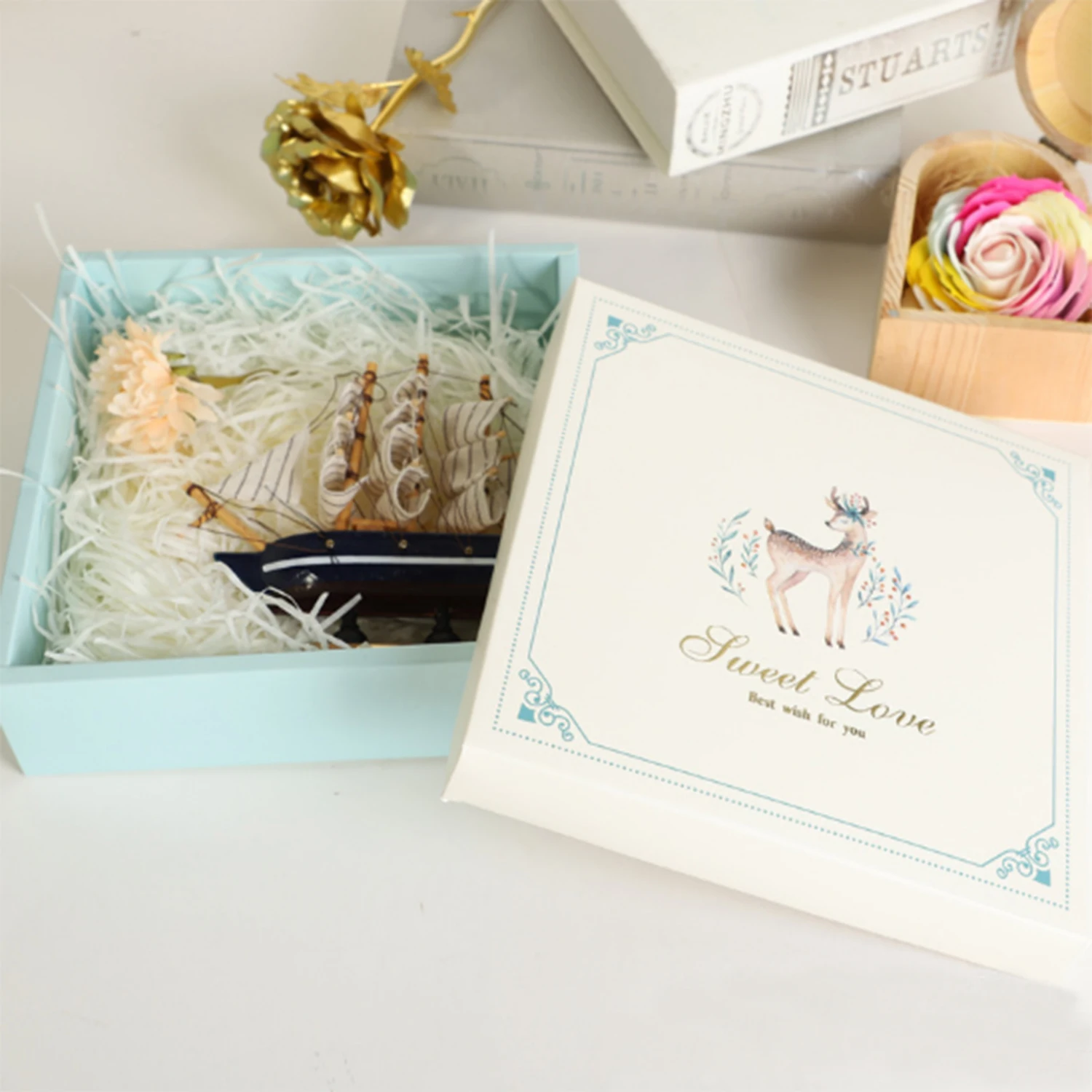 Luxury Paper Cardboard Creative 2 pieces Lift-off Rigid Packaging Gift Box Square Satin Food Packing Box Lid And Base Box