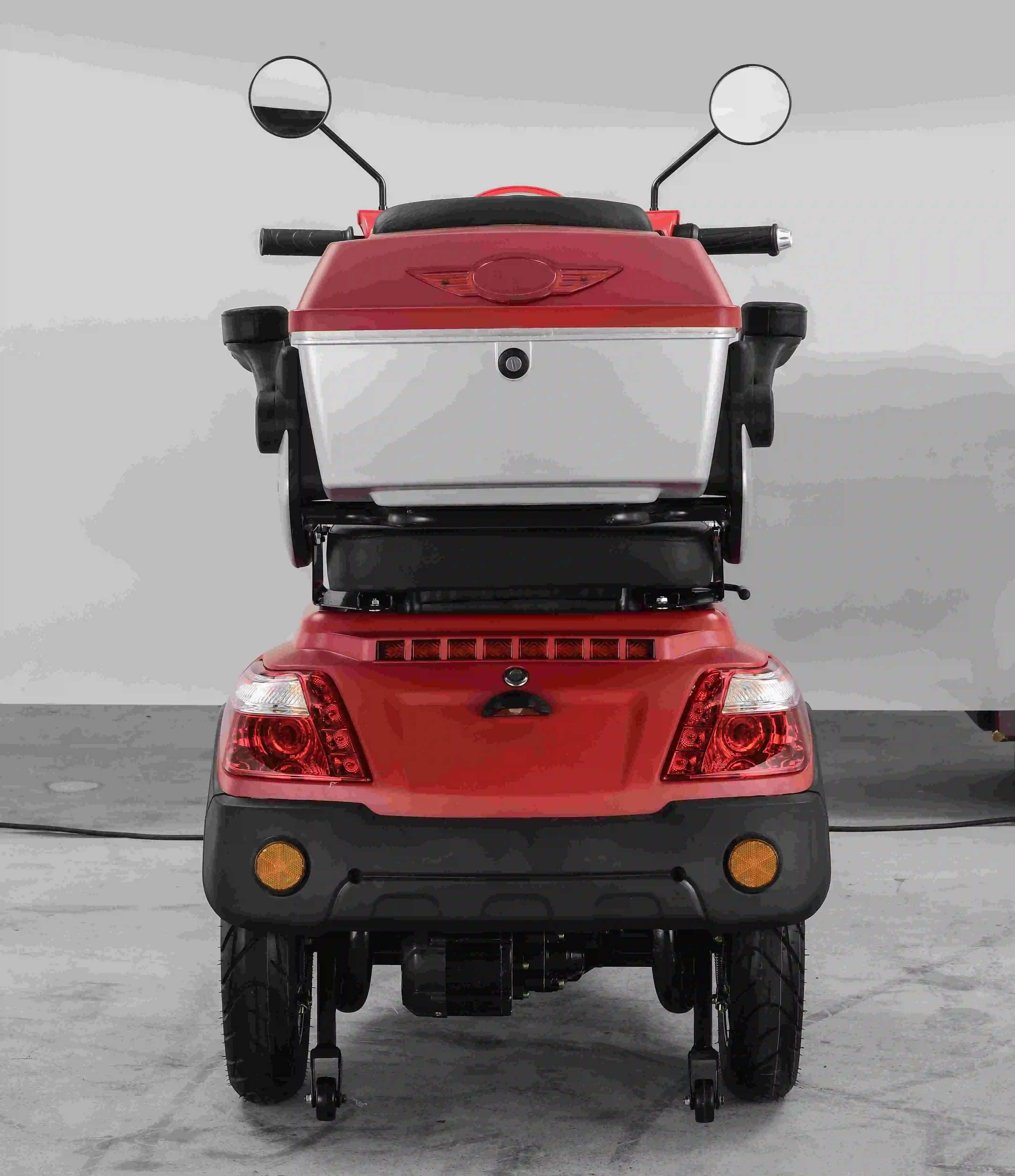 3 Wheels Leisure and Comfortable  Adult Mobility Scooter  Elderly Electric Scooter