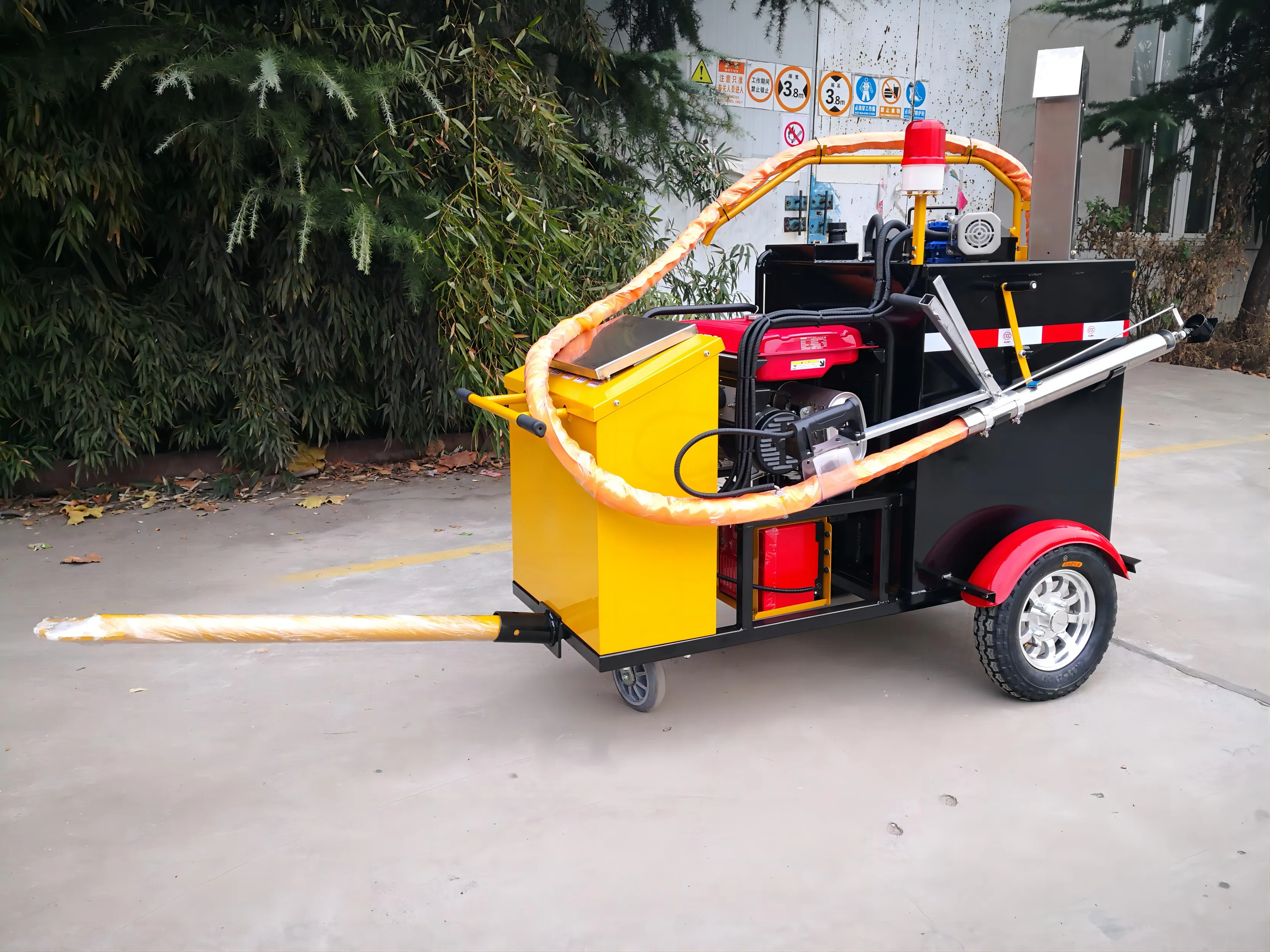 High Quality Asphalt Crack Sealing Machine 100L Hand Pushed Small Filling Machine