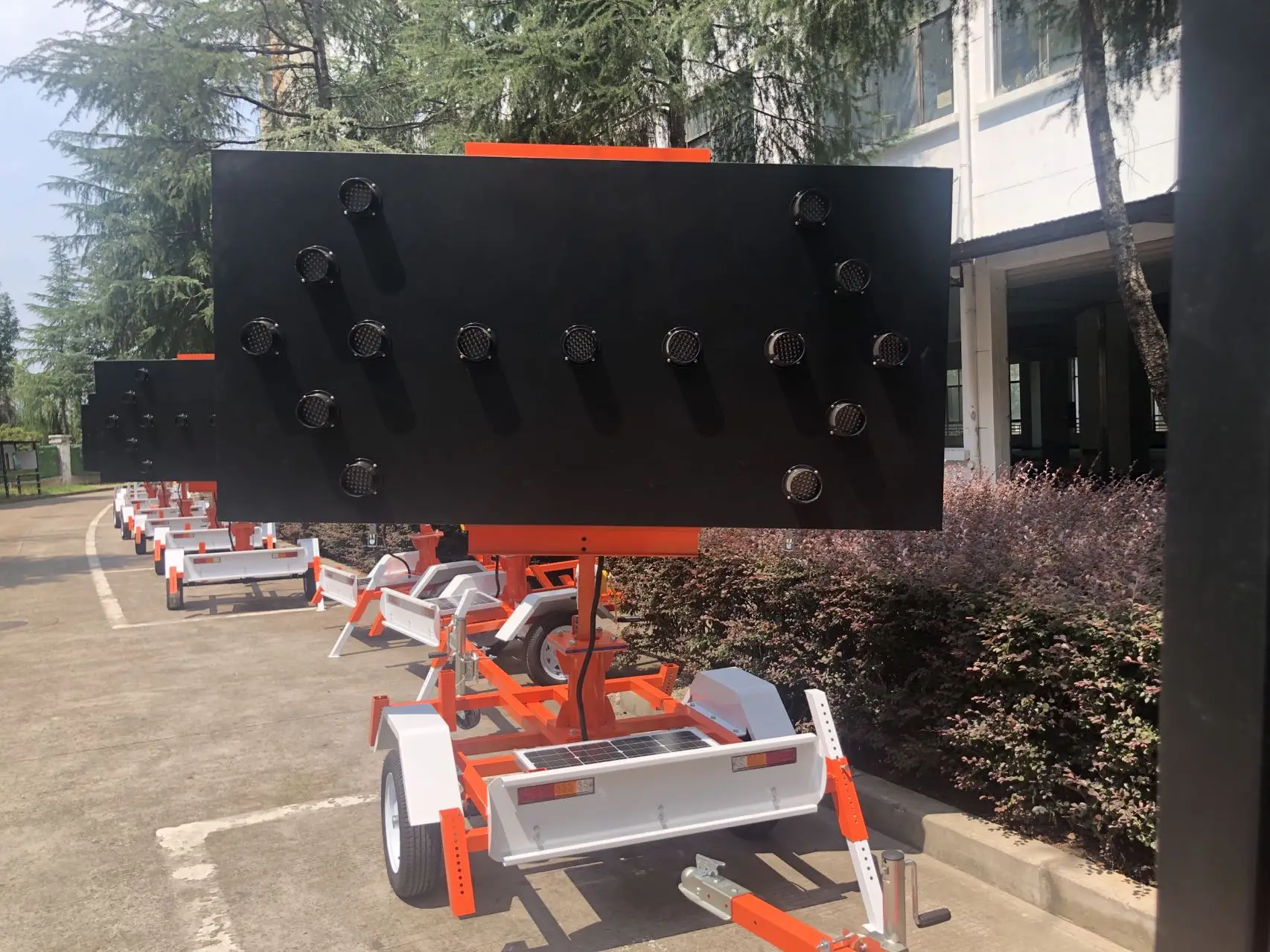 Electrical Safety Board Led Bar Traffic Sign Reflector Eye Cat Road Solar Power Yellow Arrow Flashing Light