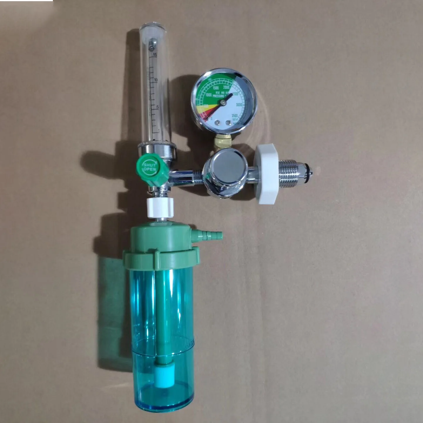 2023 NINGBO KangWei Brass Wholesale Price Manufacturer medical cga870 brass oxygen pressure regulator for oxygen cylinder