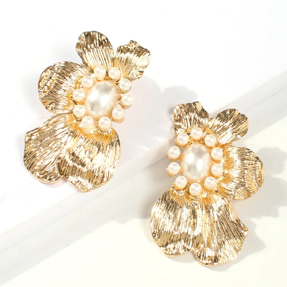 Сплав ювелирных изделий Основной материал и серьги Тип ювелирных изделий цветочные жемчужные серьги