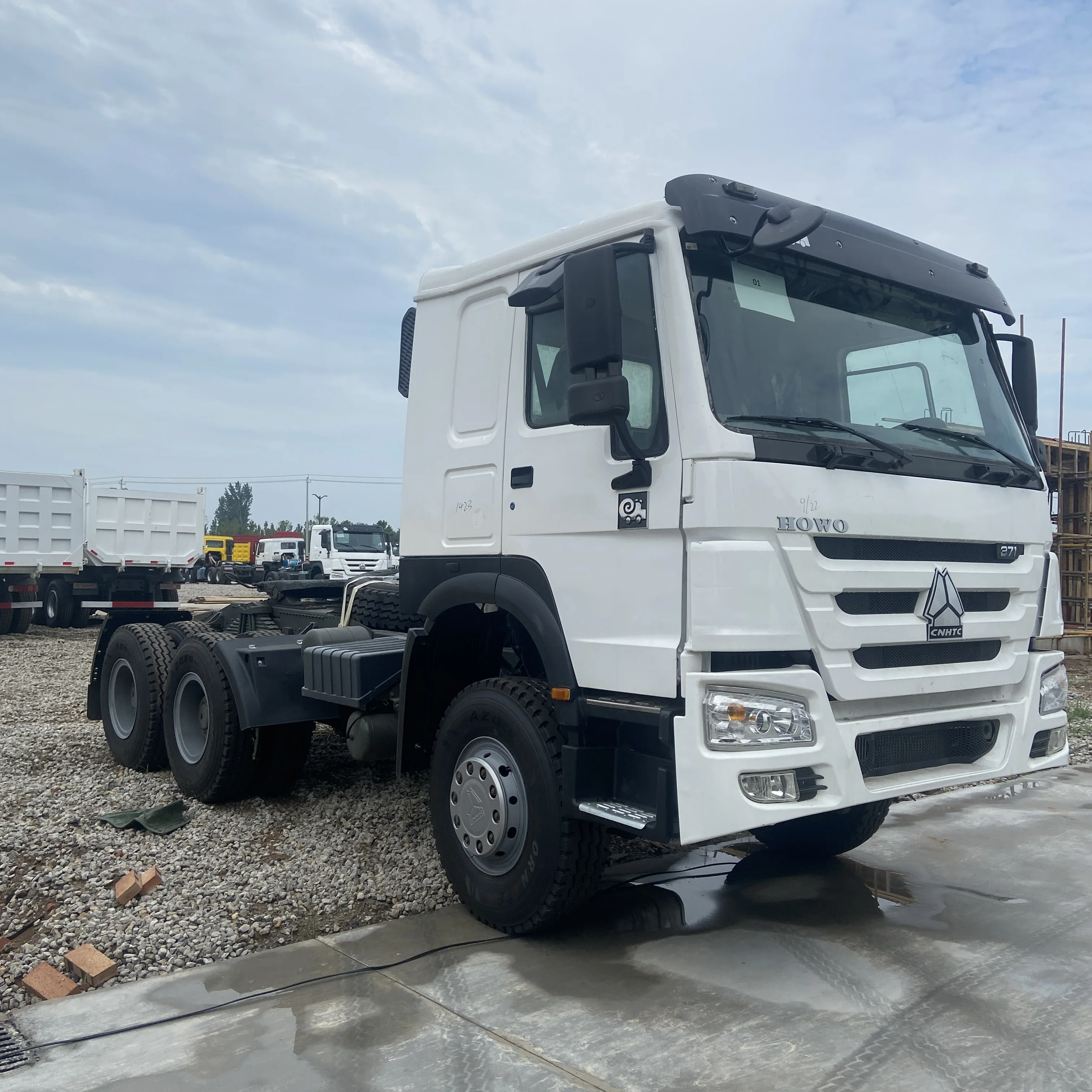 Подержанный Sinotruk HOWO 6x4 371 420 л.с. 10-колесный трактор самосвал Грузовые грузовики идеальное состояние дизельного топлива левое руководство Weichai в продаже