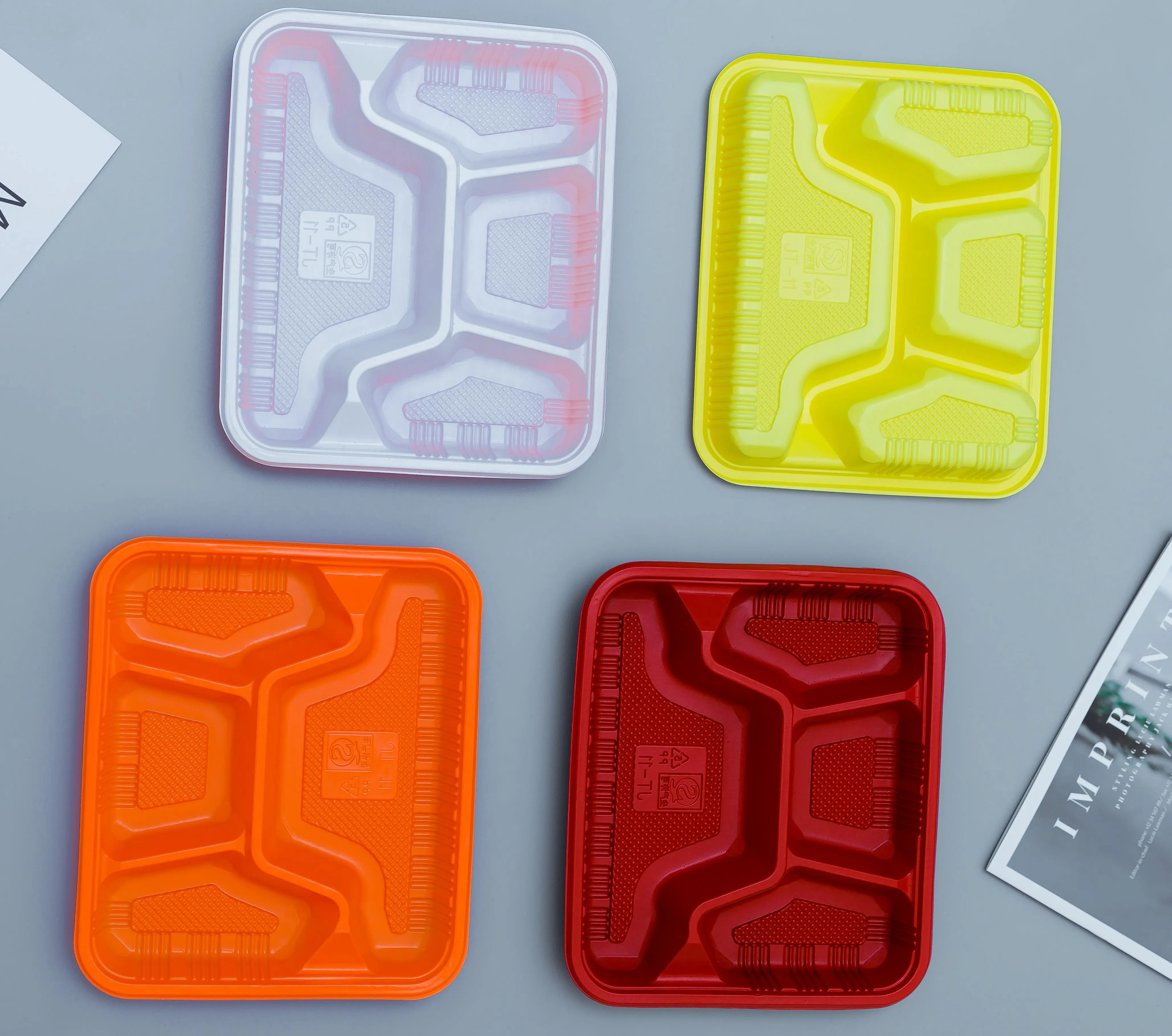 wholesale PP 4-Compartment Plastic Lunch Box Fruit Snack Food Container for Adult To Go Packing Box restaurant food packaging